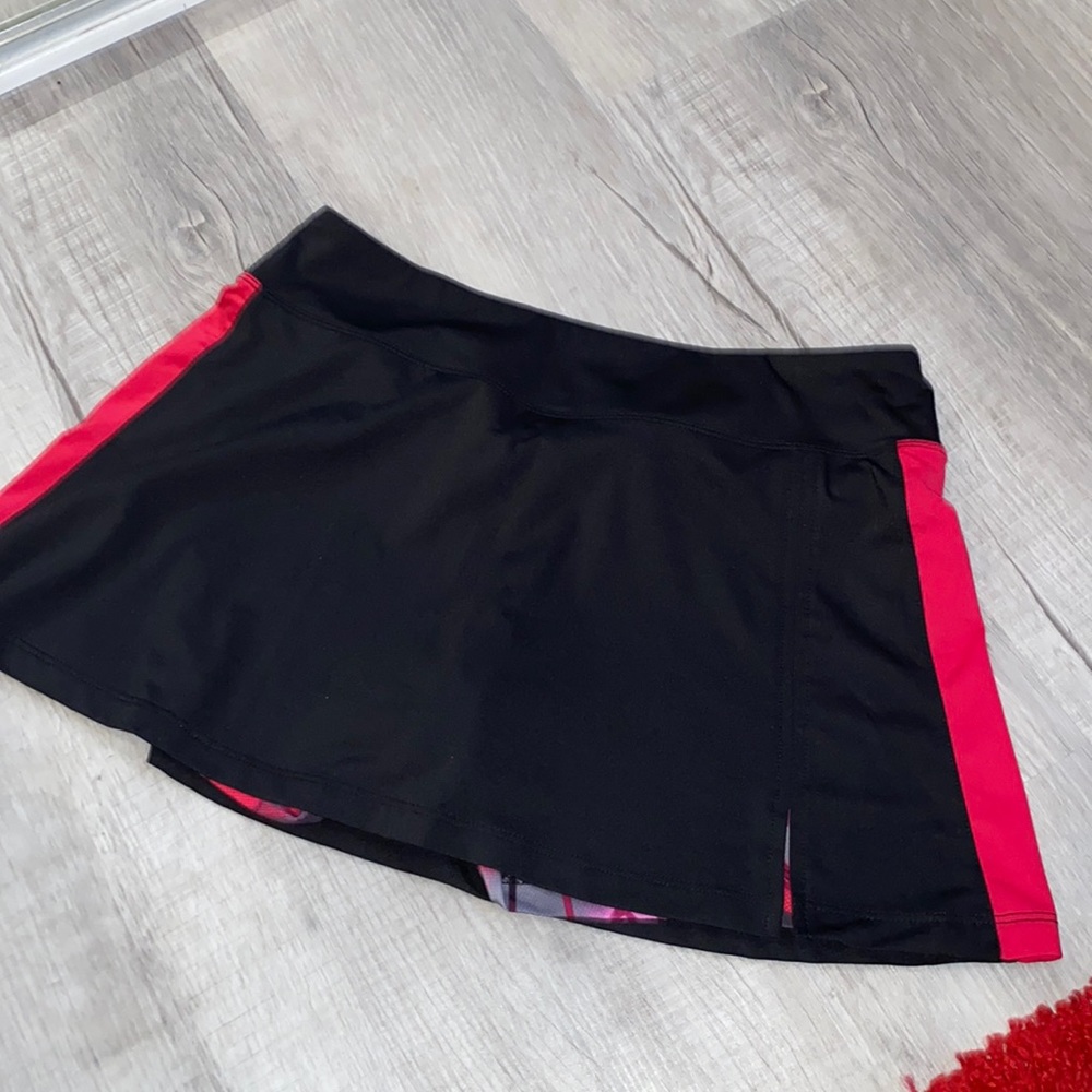 Fila Sport Black Pink multi Flirty Skort Sz M excellent condition 😊